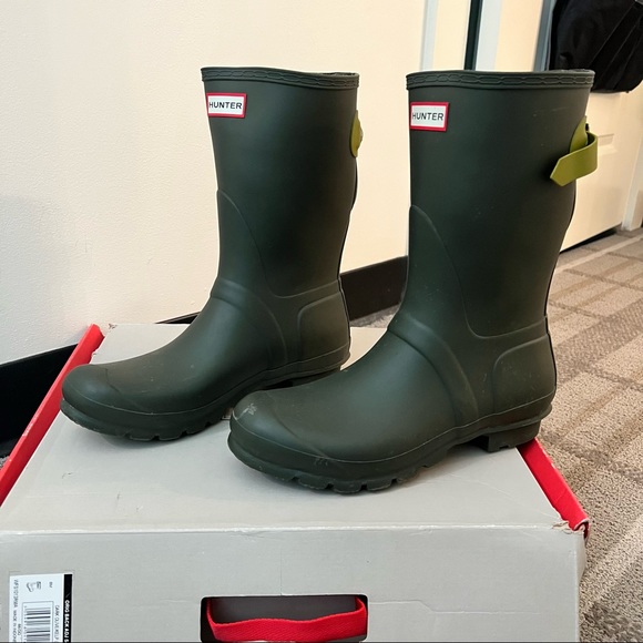 Hunter Green Rainboots Mid - Picture 1 of 5